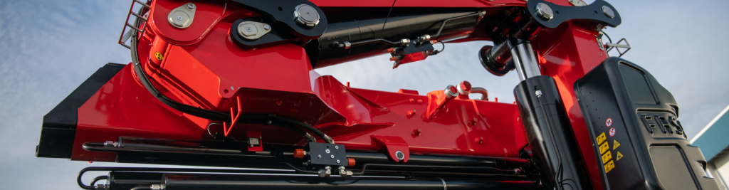 Fassi-Cranes.jpg Fassi-Cranes.jpg