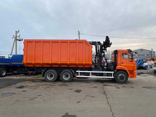 Автомобиль-ломовоз КАМАЗ 65115 6х4 с манипулятором МАЙМАН 110S