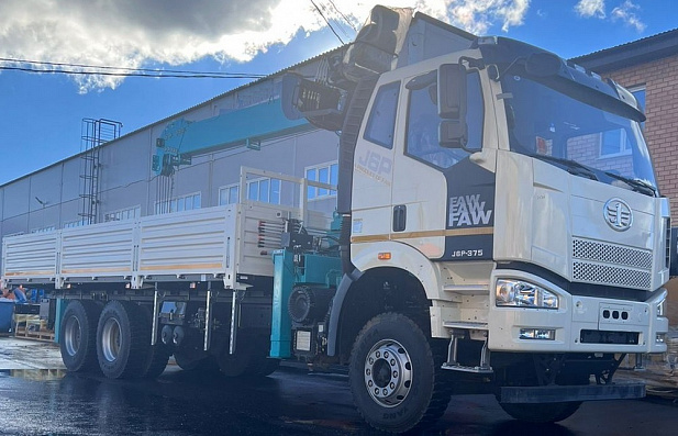 Кран-манипулятор HKTC HLC7016L на базе FAW 6х4