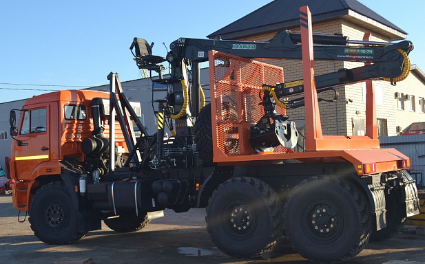 Автомобиль-лесовоз КАМАЗ 43118 6х6 с ГМУ VELMASH VM10