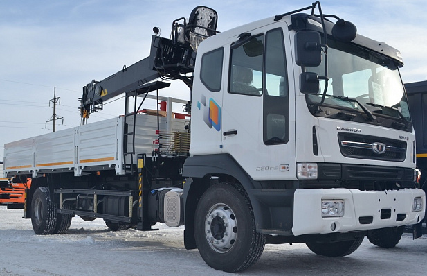 Кран-манипулятор Kanglim KS2057 на базе DAEWOO NOVUS 4x2