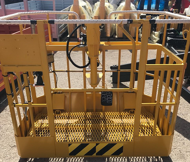 Седельный тягач КАМАЗ 43118 6х6 с КМУ ИНМАН ИТ 200