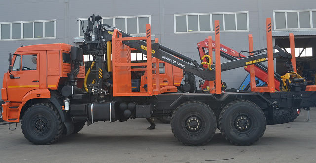 Автомобиль-сортиментовоз КАМАЗ 43118 6х6 с ГМУ VELMASH VM10 за кабиной