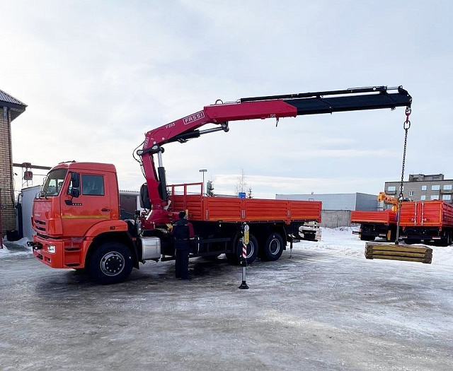 Кран-манипулятор FASSI F295A.2 на базе КАМАЗ 6520 6х4