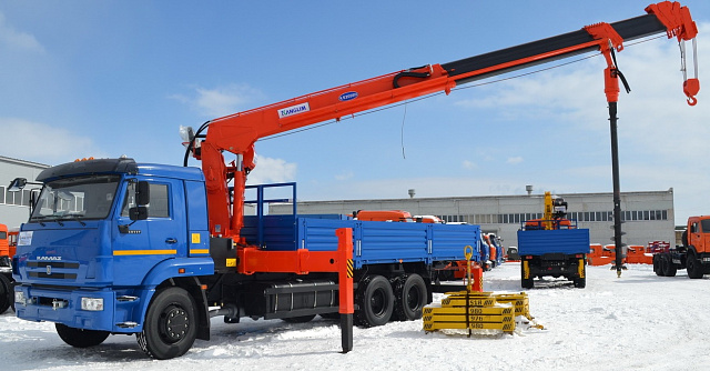 Бурильно-крановая машина KANGLIM KS2056H на базе КАМАЗ 65117 6х4