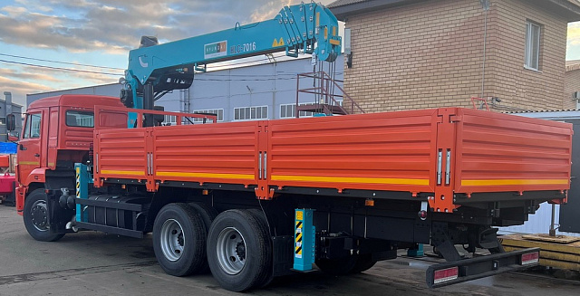 Кран-манипулятор HKTC HLC7016L на базе КАМАЗ 65115 6х4