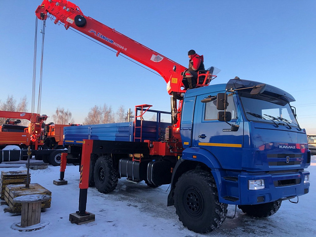 Кран-манипулятор Kanglim KS1256 на базе КАМАЗ 43118 6х6