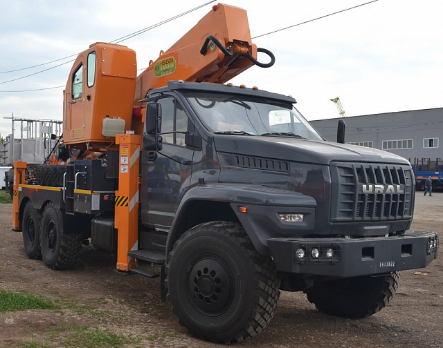 Автогидроподъемник Hansin 450А на базе УРАЛ NEXT 4320 6х6
