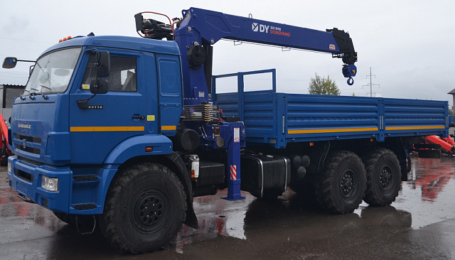 Кран-манипулятор DongYang SS1956 на базе КАМАЗ 43118 6х6