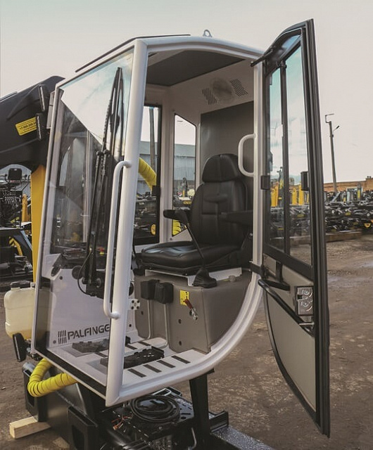 Автомобиль-сортиментовоз КАМАЗ 6520 6х4 с ГМУ VELMASH VM10 на заднем свесе