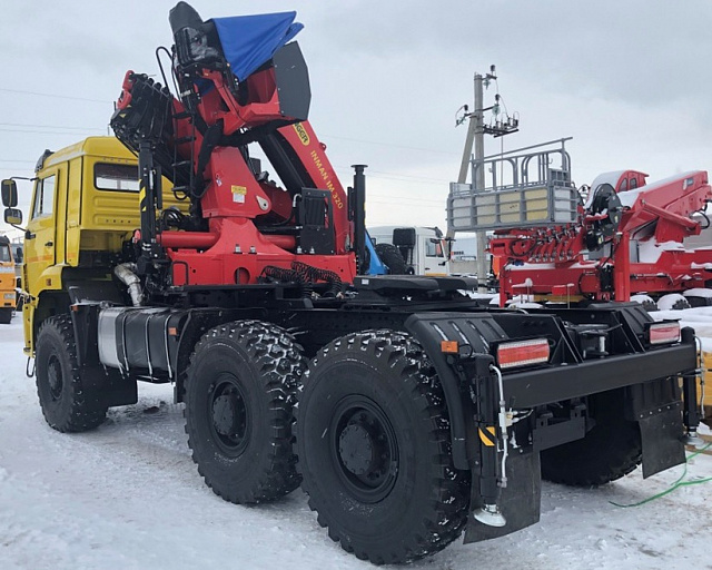 Седельный тягач КАМАЗ 65221 6х6 с КМУ ИНМАН ИМ 320
