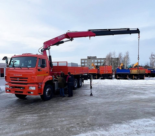 Кран-манипулятор FASSI F295A.2 на базе КАМАЗ 6520 6х4